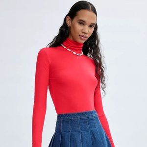 NWT Aritzia Sunday Best Freshman Turtleneck